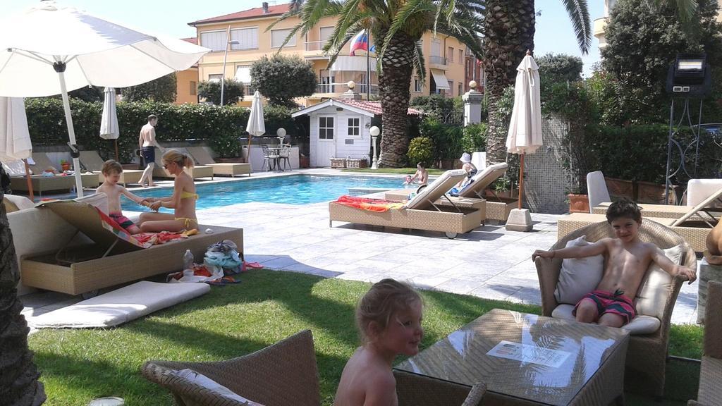 Hotel Europa Lido di Camaiore Zewnętrze zdjęcie